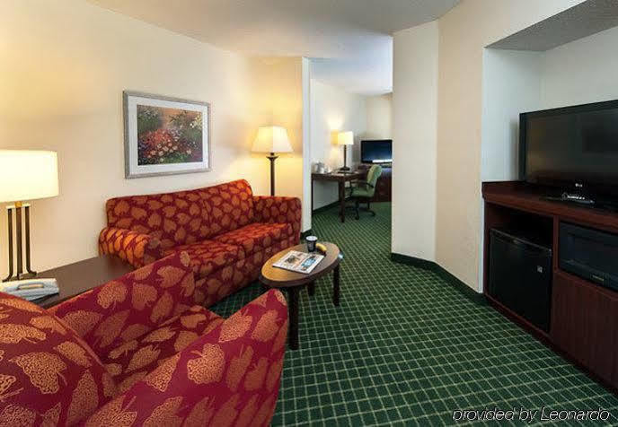 Fairfield Inn Tallahassee North/I-10 Экстерьер фото